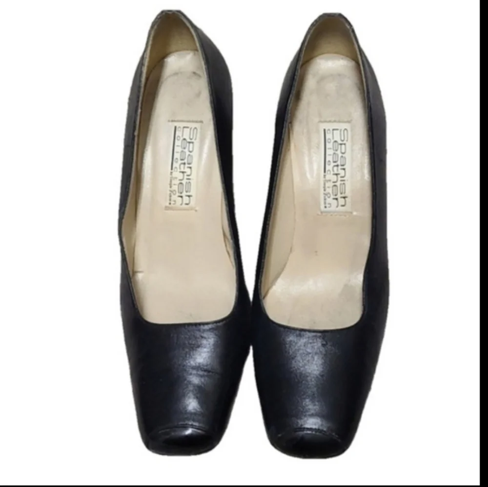 Spanish Leather Collection by Sergio Zelcer Black Pumps Size 9.5 Unique Heel